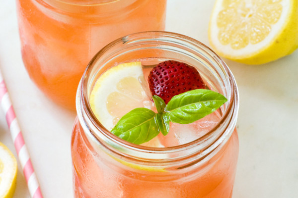 Sparkling Strawberry Basil Lemonade | Culinary Cool