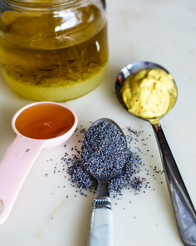 Lemon Poppyseed Vinaigrette | Culinary Cool www.culinary-cool.com