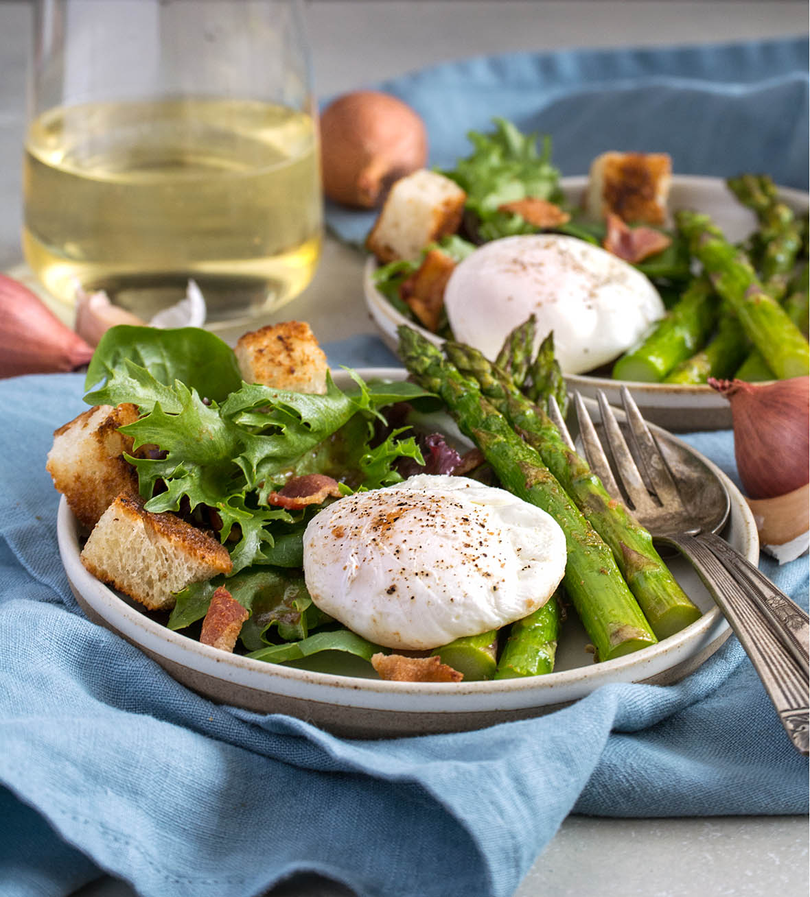 Asparagus Salade Lyonnaise